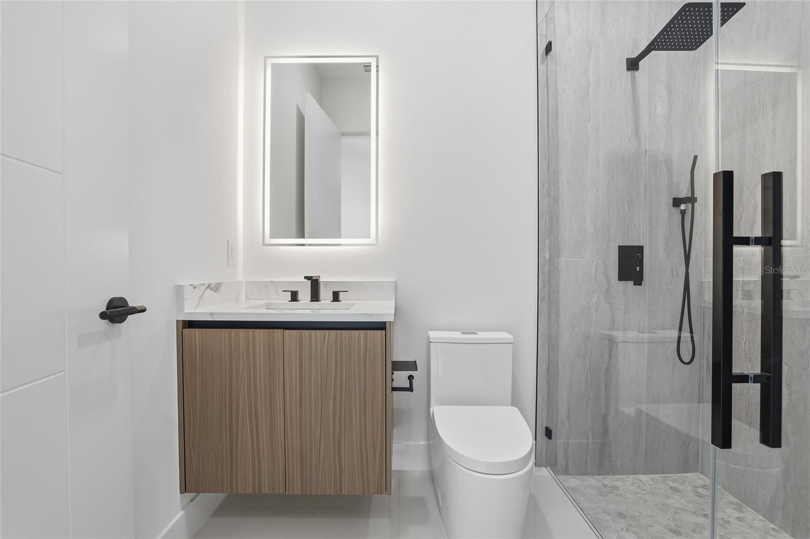 Image 34 of 91 For 6907 Boulevard