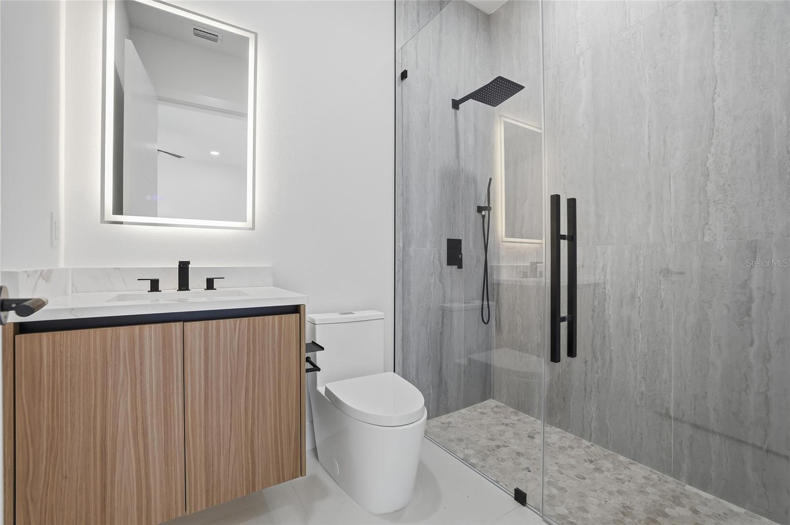 Image 35 of 91 For 6907 Boulevard