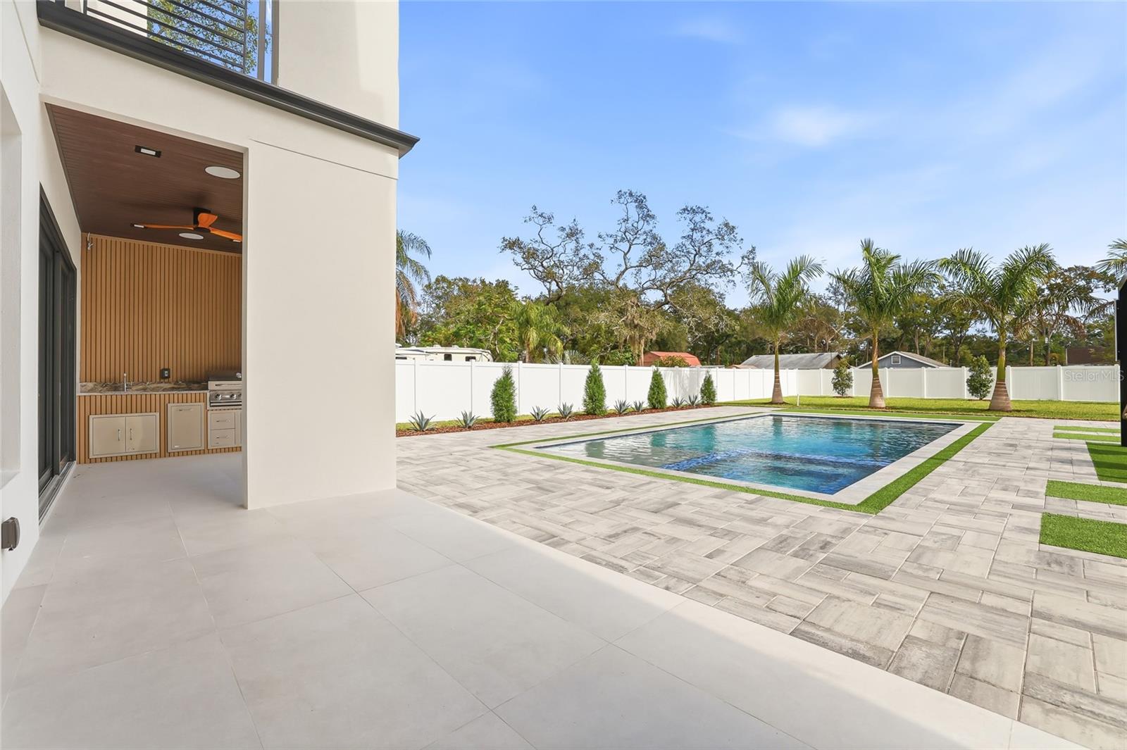 Image 74 of 91 For 6907 Boulevard