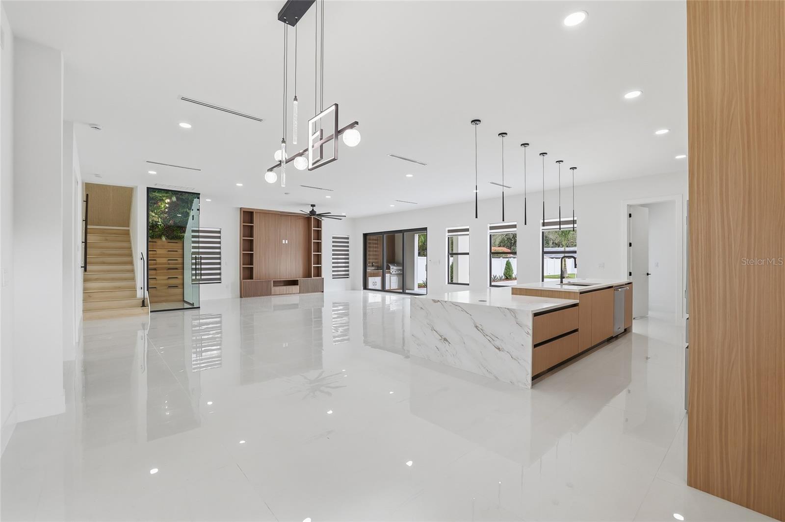 Image 8 of 91 For 6907 Boulevard