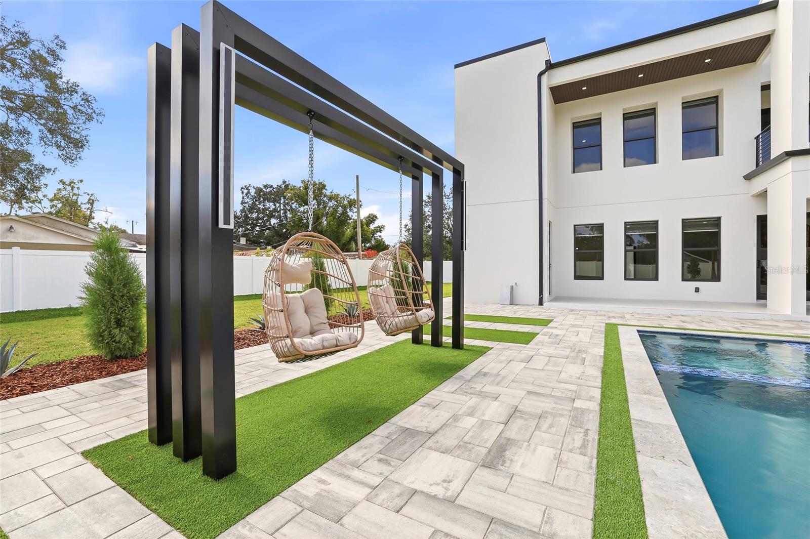 Image 82 of 91 For 6907 Boulevard