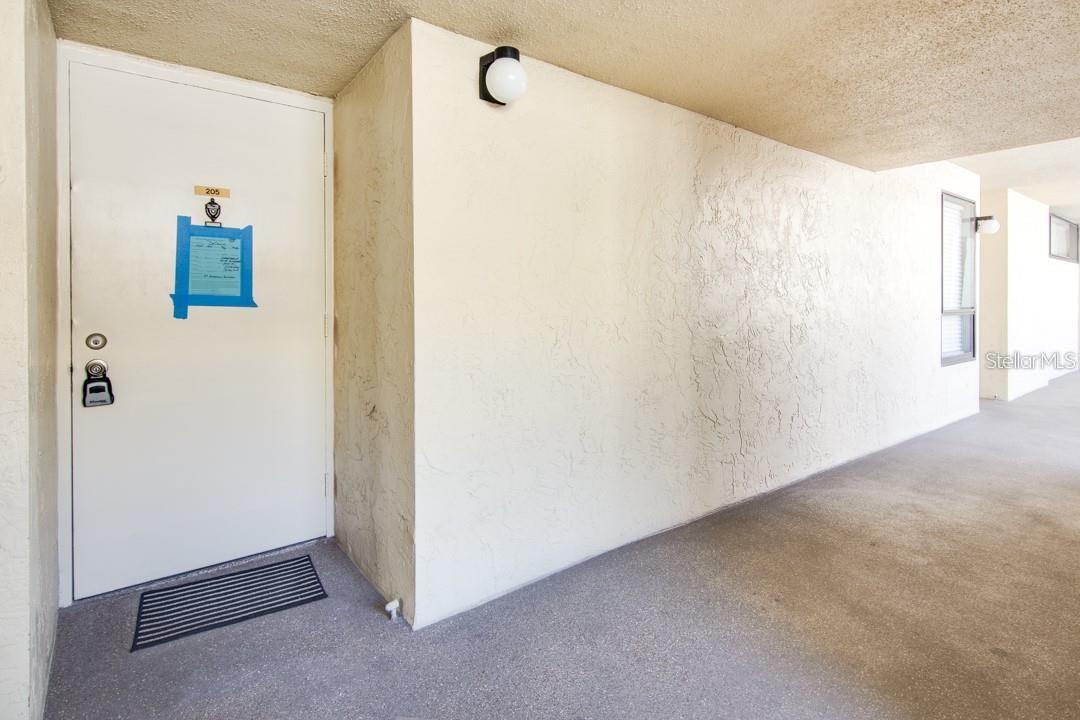 Image 19 of 30 For 2615 Cove Cay Drive 205