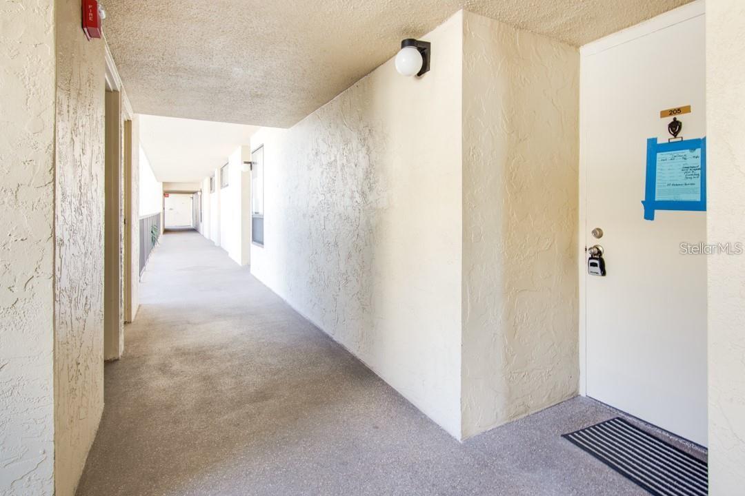 Image 20 of 30 For 2615 Cove Cay Drive 205