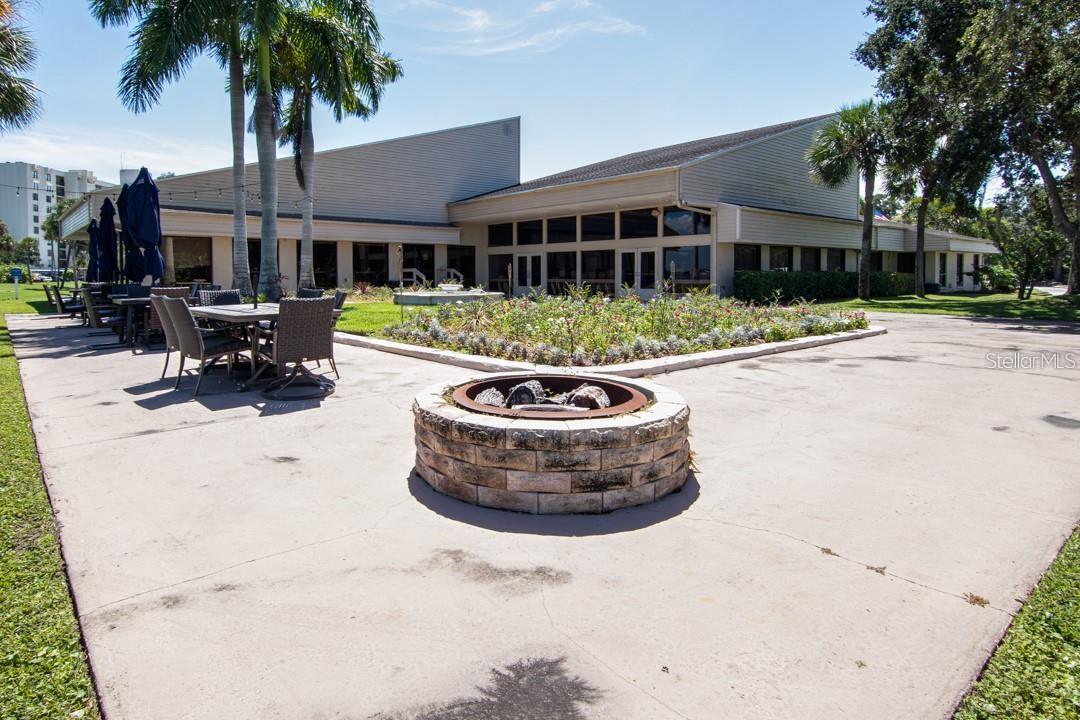 Image 28 of 30 For 2615 Cove Cay Drive 205