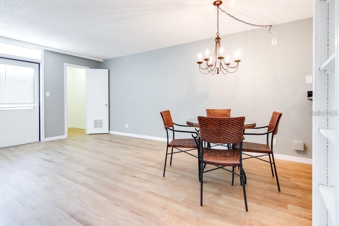 Image 6 of 30 For 2615 Cove Cay Drive 205