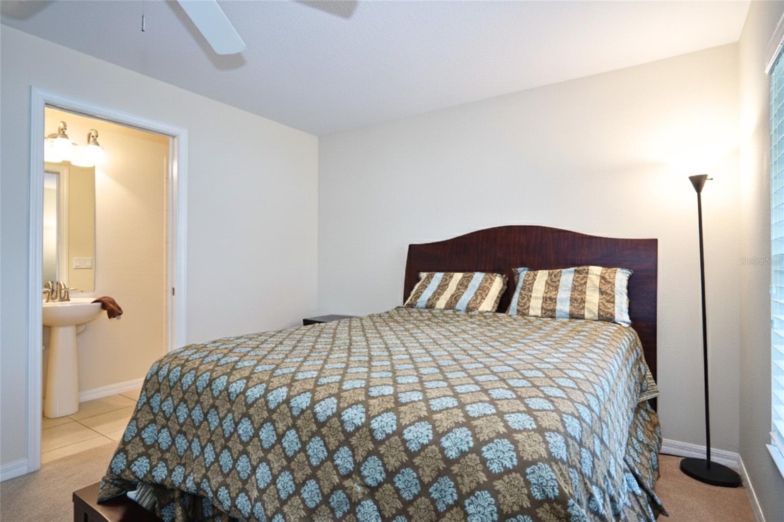 Image 19 of 30 For 10144 Arbor Run Drive 31