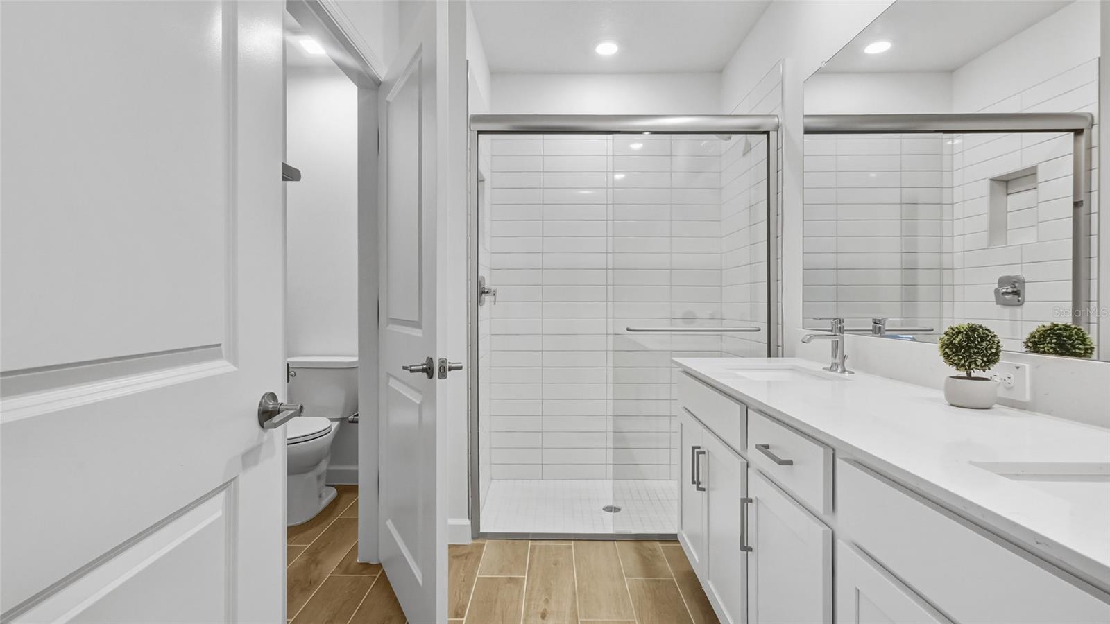 Listing photo id 20 for 10965 Teal Lagoon Isle