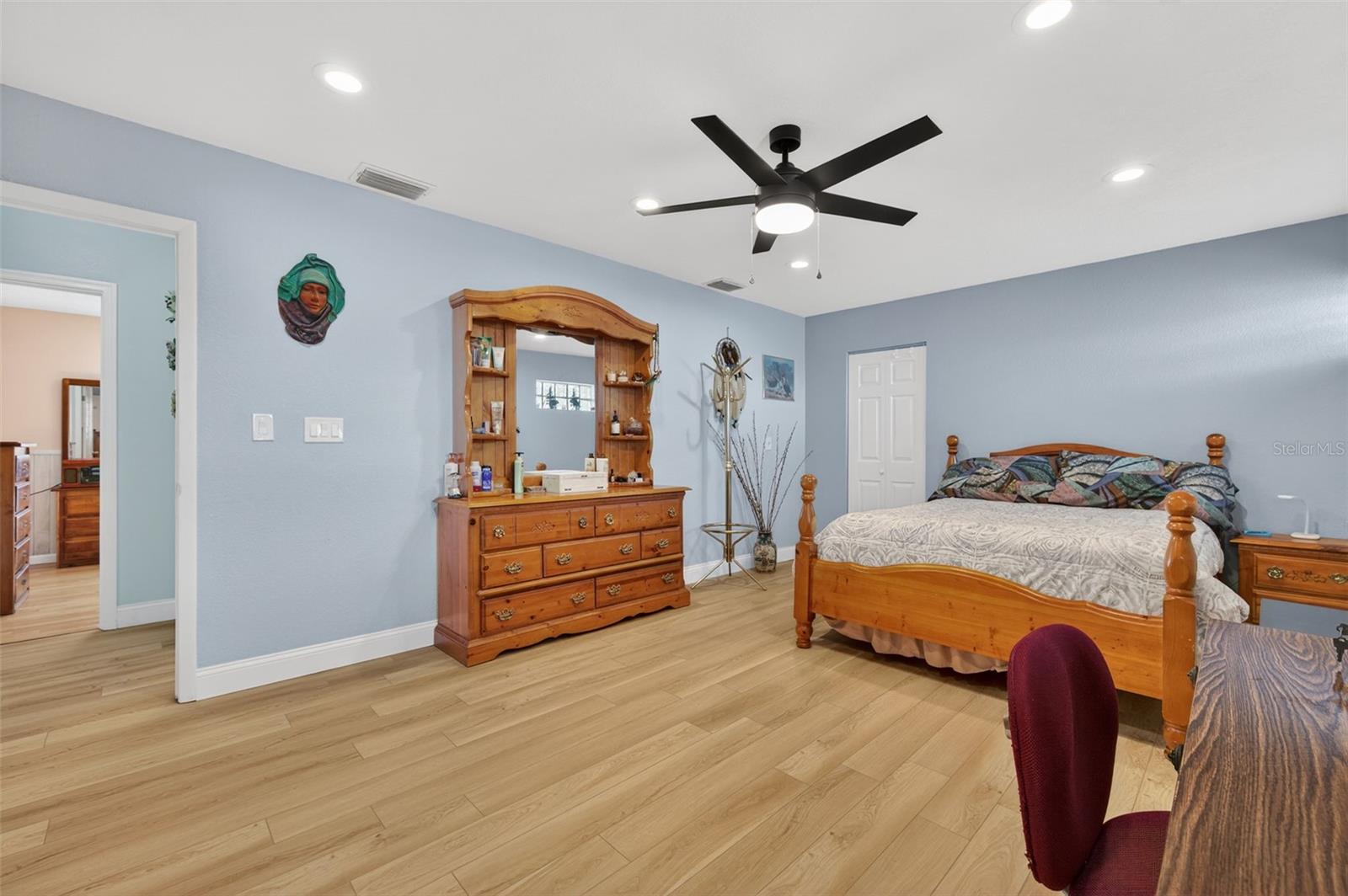 Image 11 of 21 For 7114 64th Way N