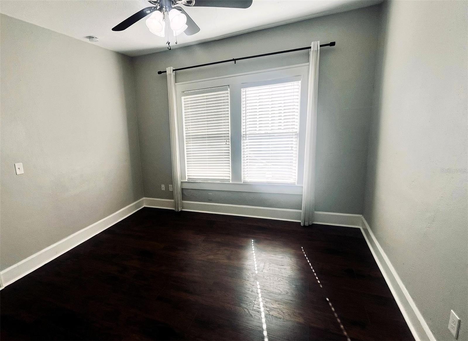 Image 16 of 24 For 403 Albany Avenue 1