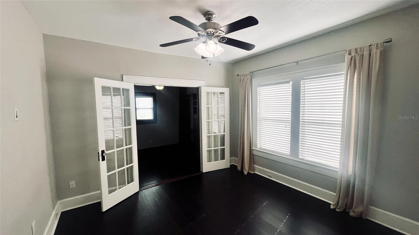 Image 19 of 24 For 403 Albany Avenue 1