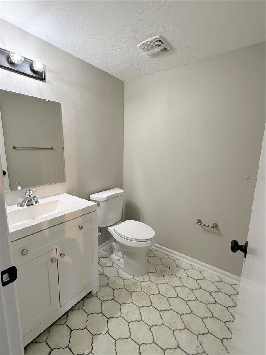 Image 11 of 17 For 5207 Blane Drive