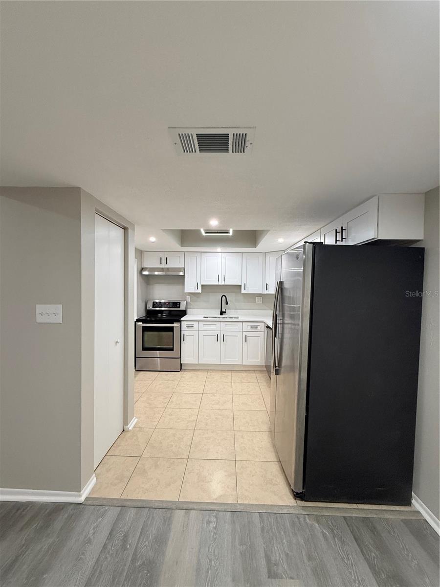 Image 4 of 17 For 5207 Blane Drive