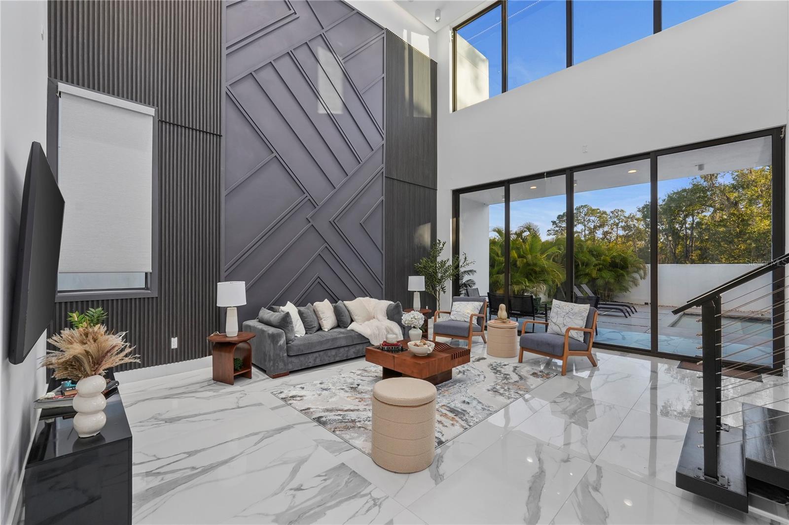 Image 14 of 54 For 7608 Antilla Street