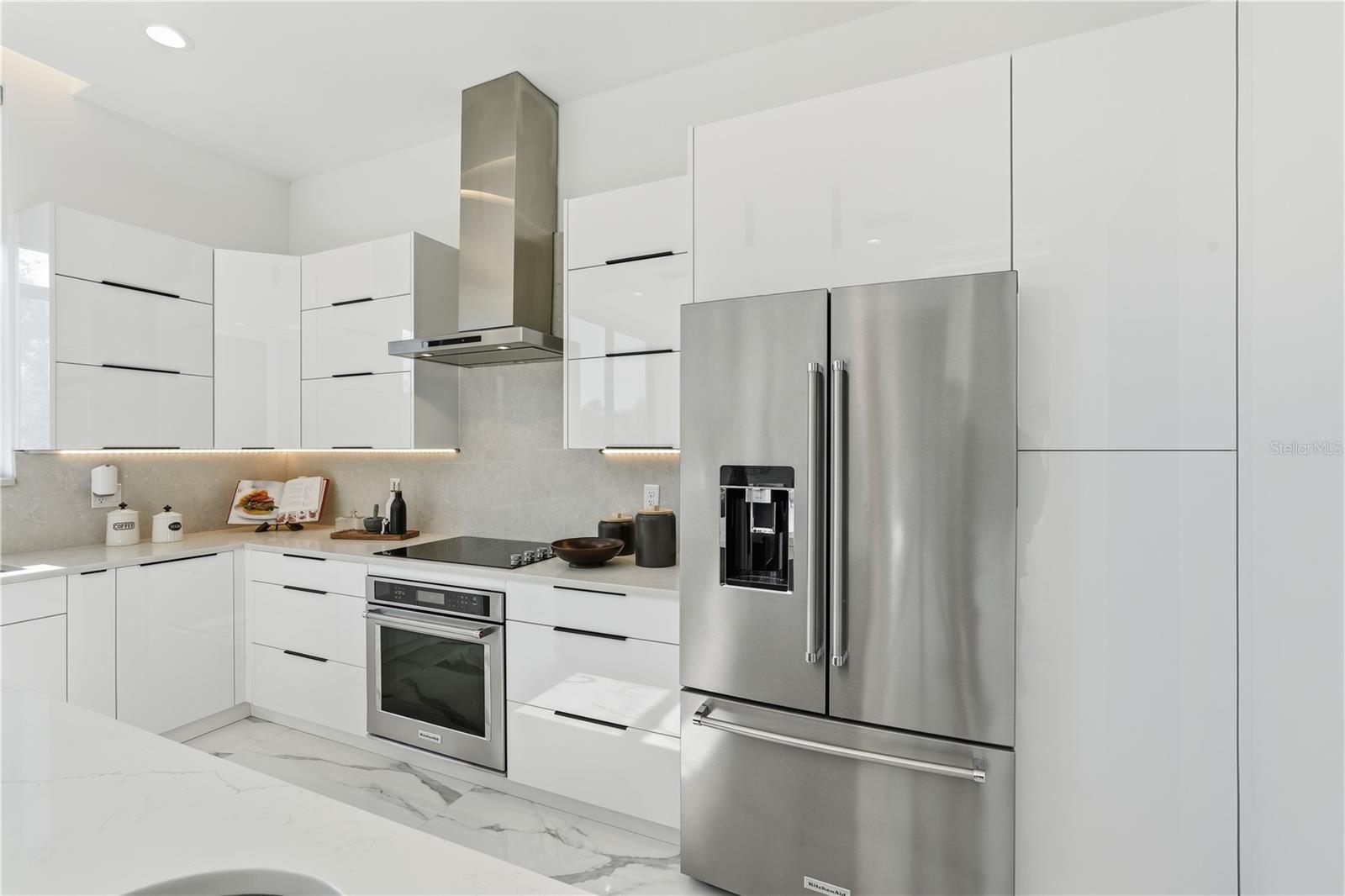 Image 28 of 54 For 7608 Antilla Street