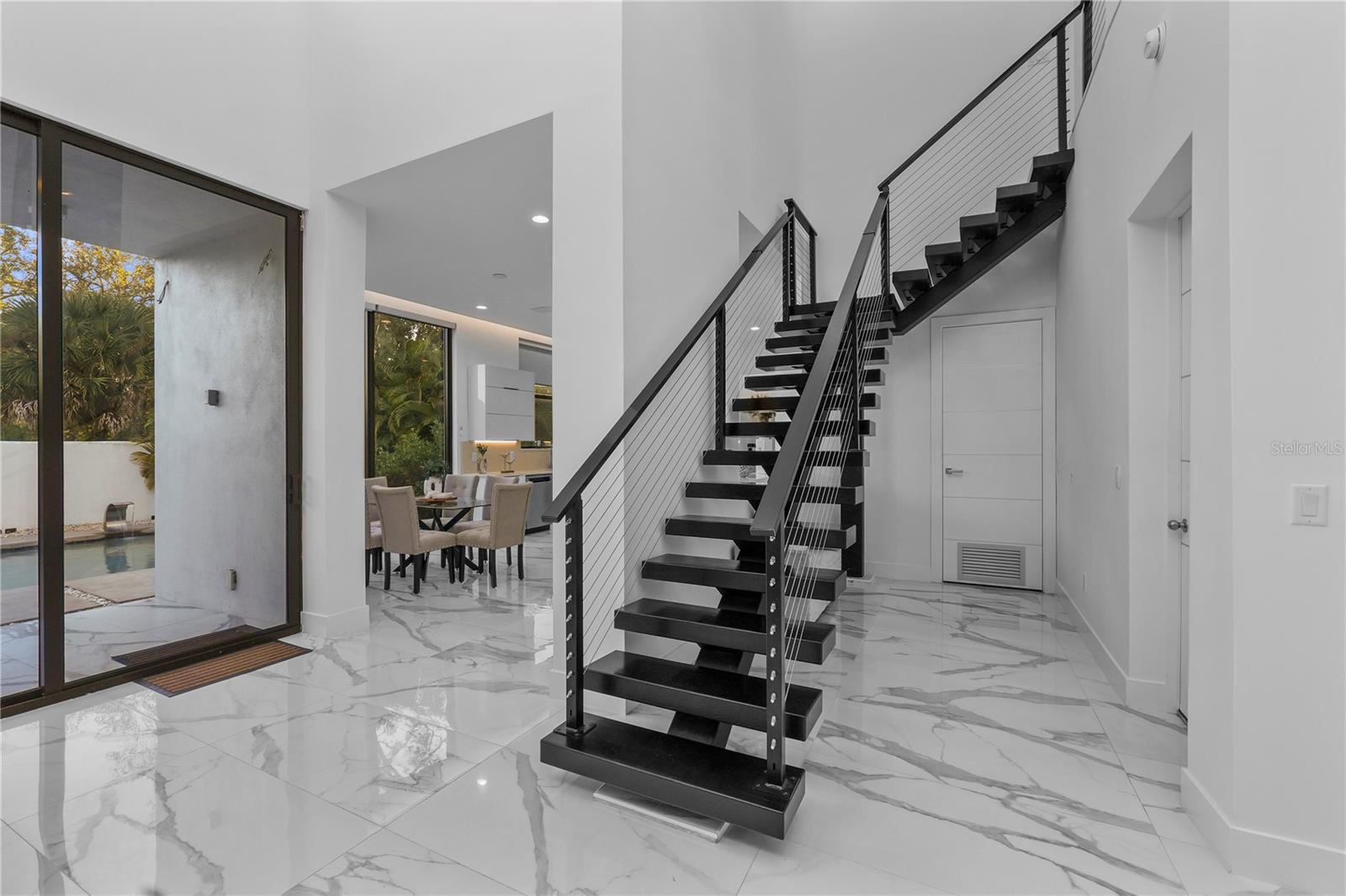 Image 29 of 54 For 7608 Antilla Street