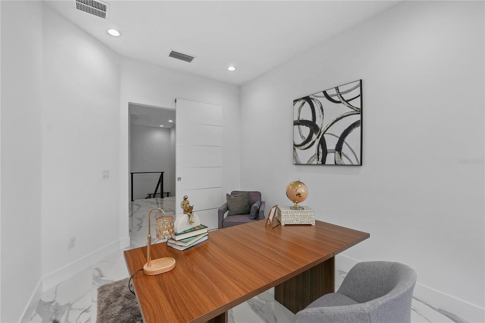 Image 33 of 54 For 7608 Antilla Street