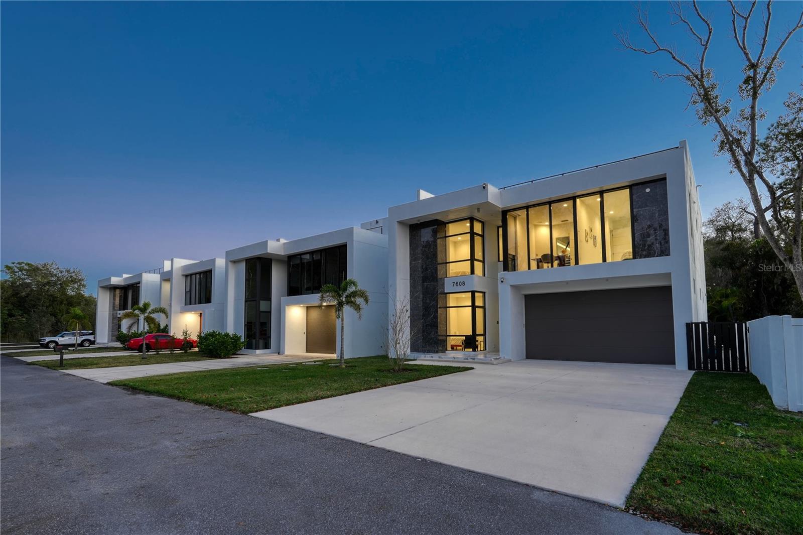 Image 49 of 54 For 7608 Antilla Street