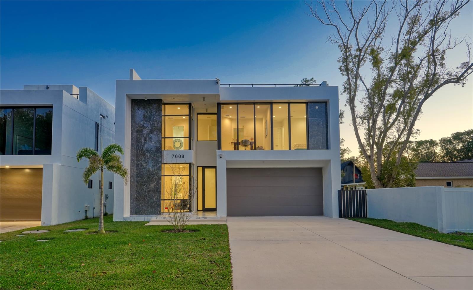 Image 53 of 54 For 7608 Antilla Street