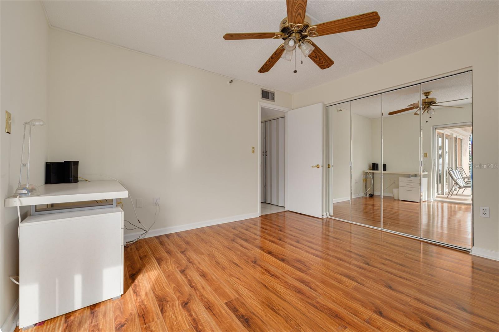 Image 26 of 41 For 7430 Sunshine Skyway Lane S 704