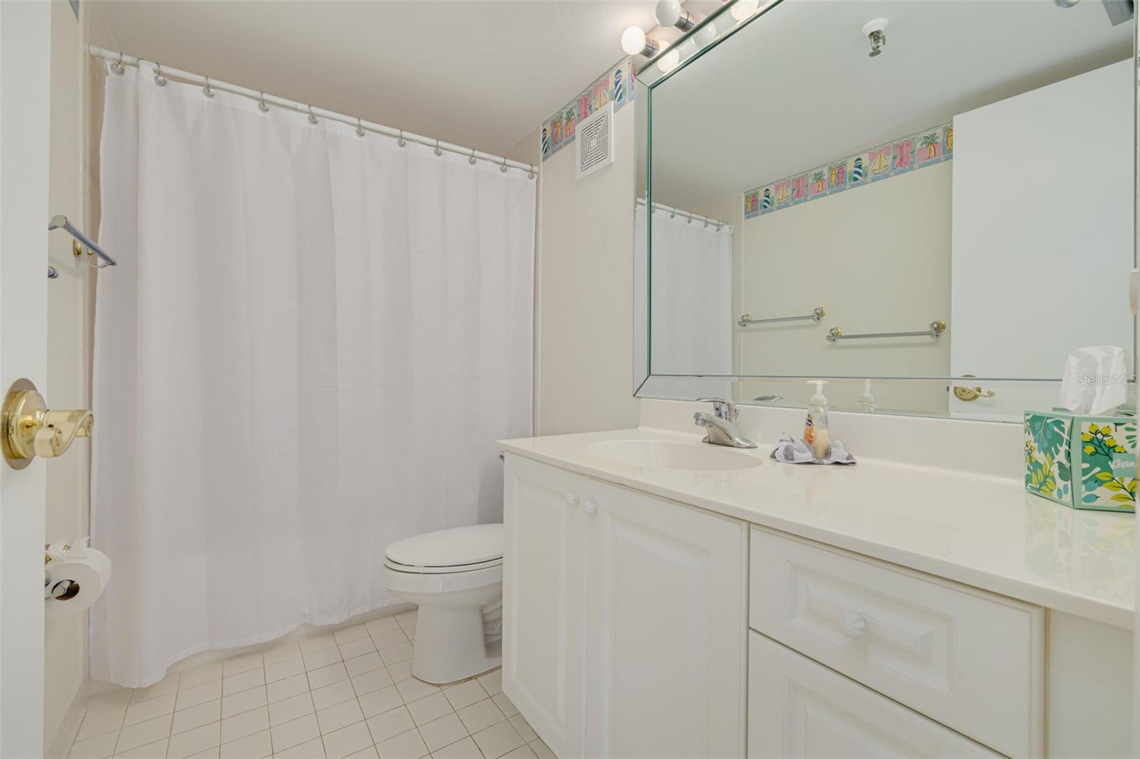 Image 27 of 41 For 7430 Sunshine Skyway Lane S 704