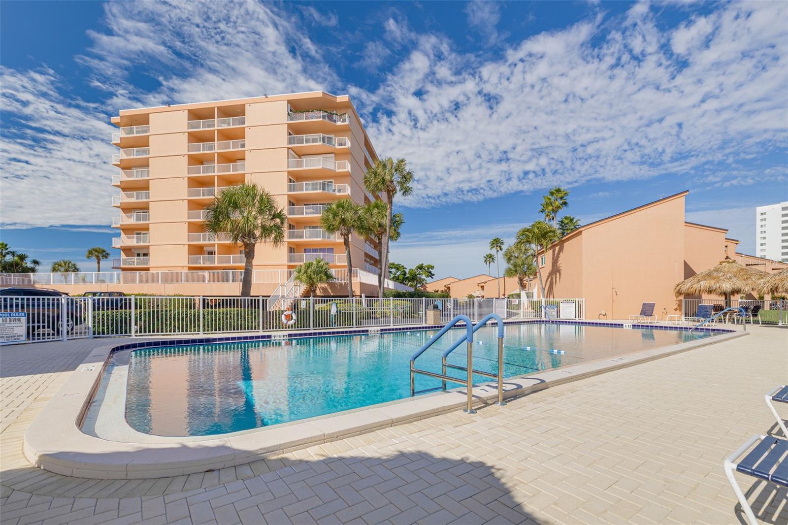 Image 3 of 41 For 7430 Sunshine Skyway Lane S 704