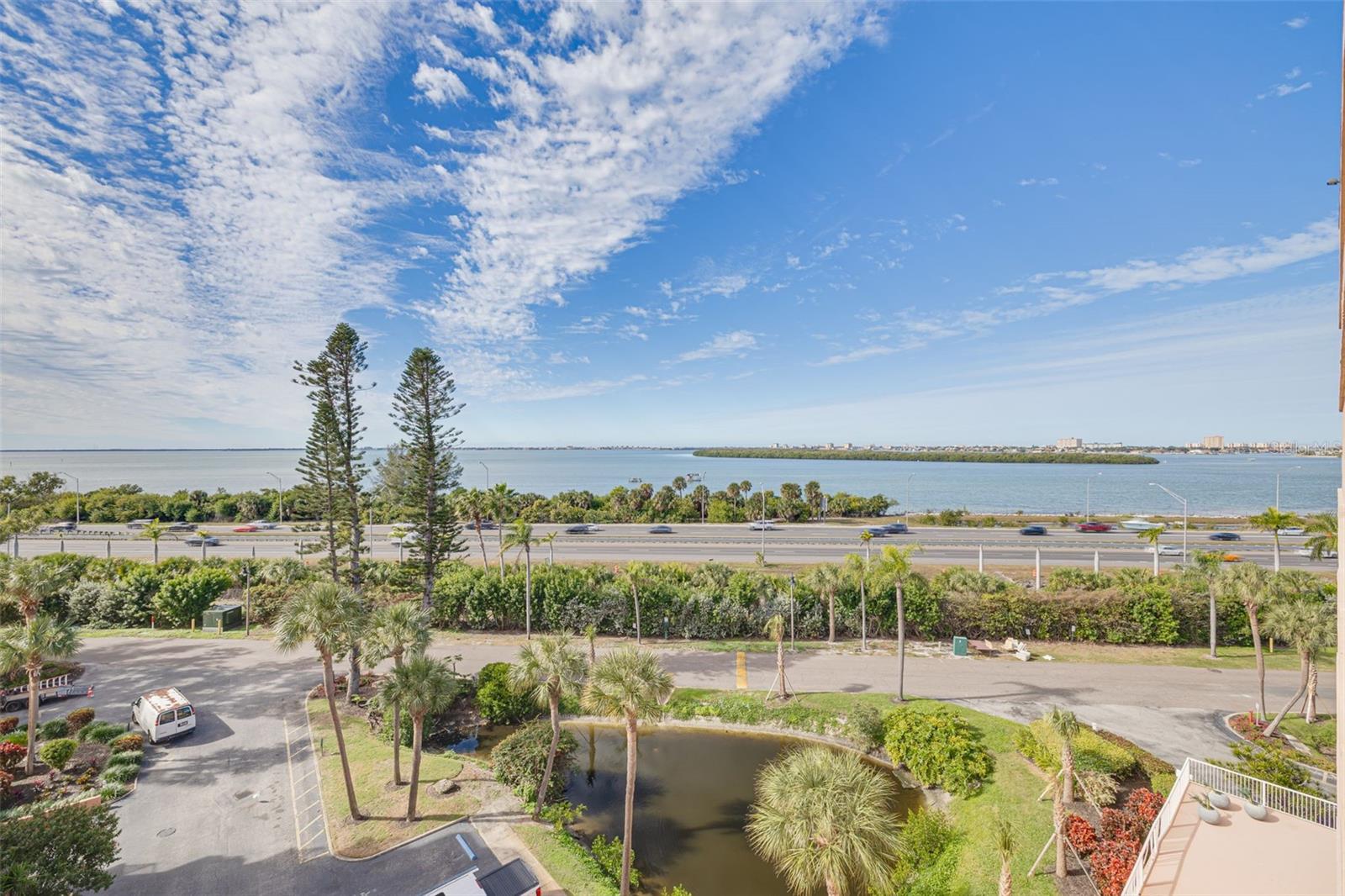 Image 33 of 41 For 7430 Sunshine Skyway Lane S 704