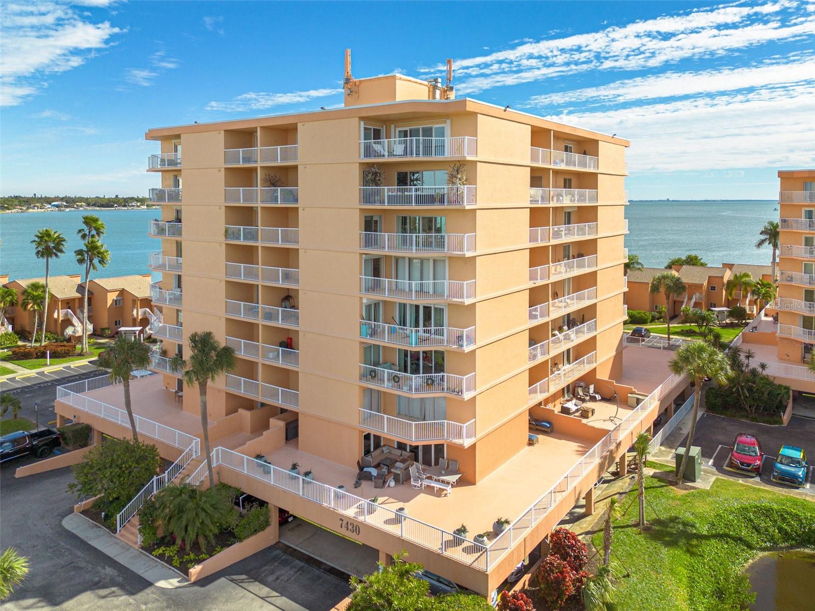 Image 37 of 41 For 7430 Sunshine Skyway Lane S 704