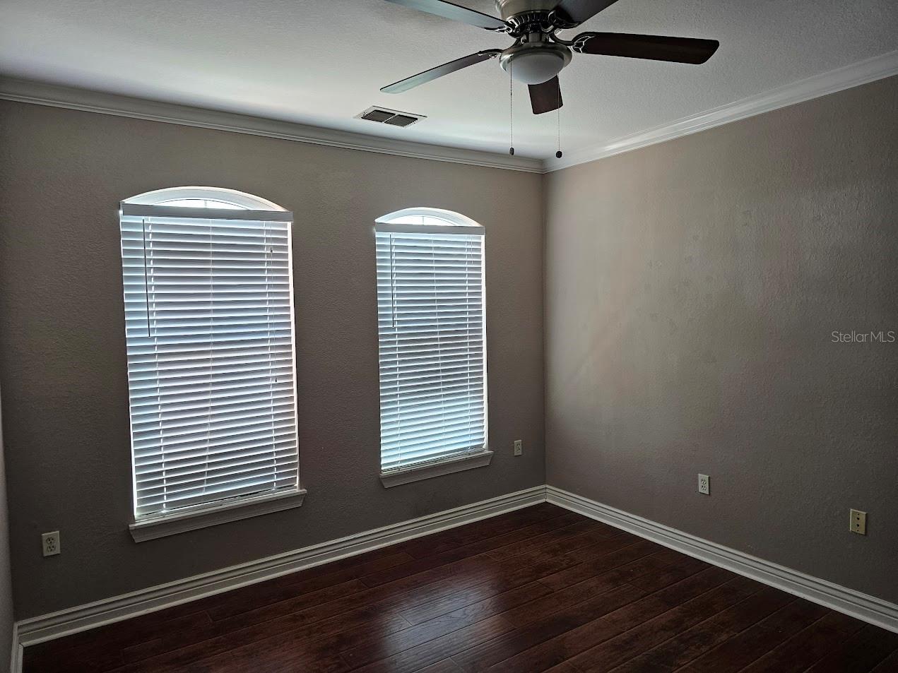 Image 10 of 17 For 2713 Via Murano 236