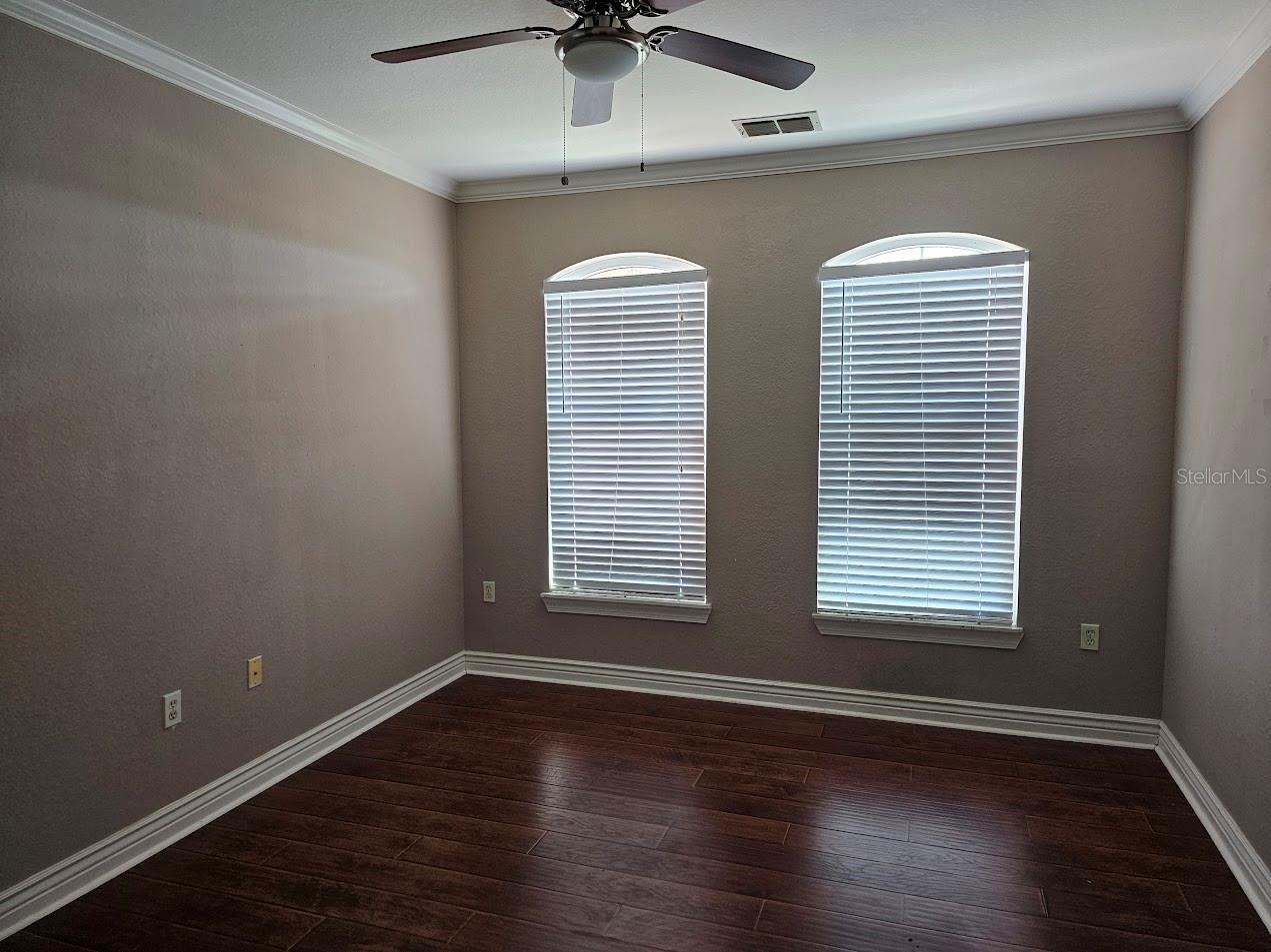 Image 14 of 17 For 2713 Via Murano 236