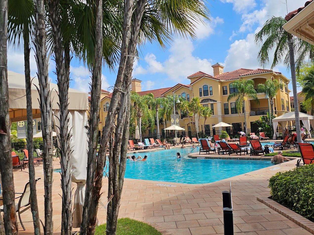 Image 5 of 17 For 2713 Via Murano 236