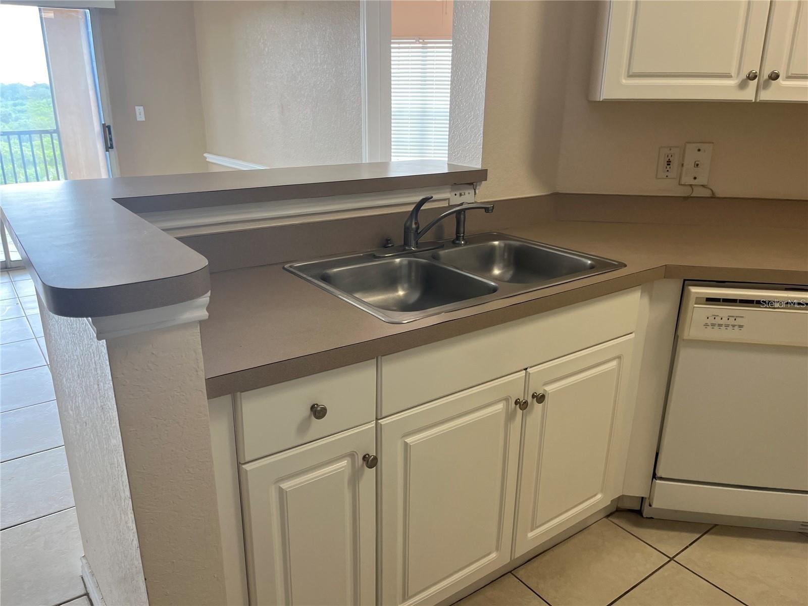 Image 7 of 29 For 4305 Bayside Village Drive 301