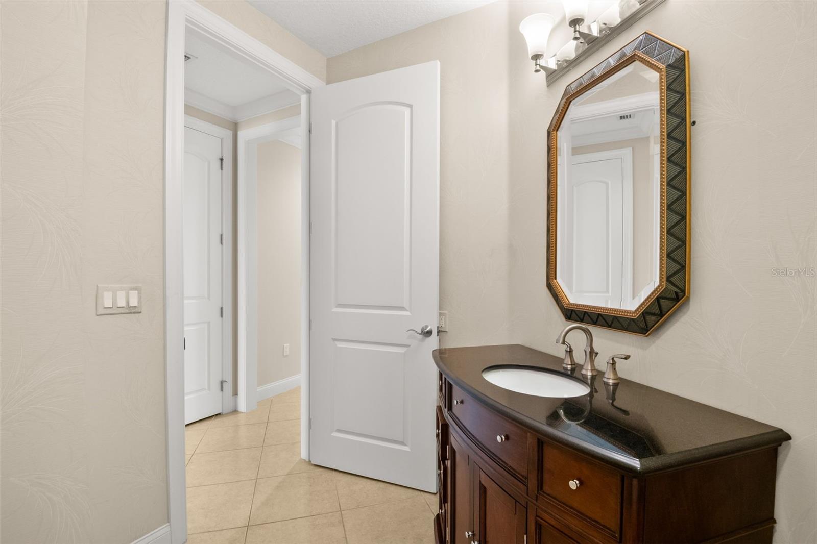 Image 32 of 48 For 8 Academy Way S 123