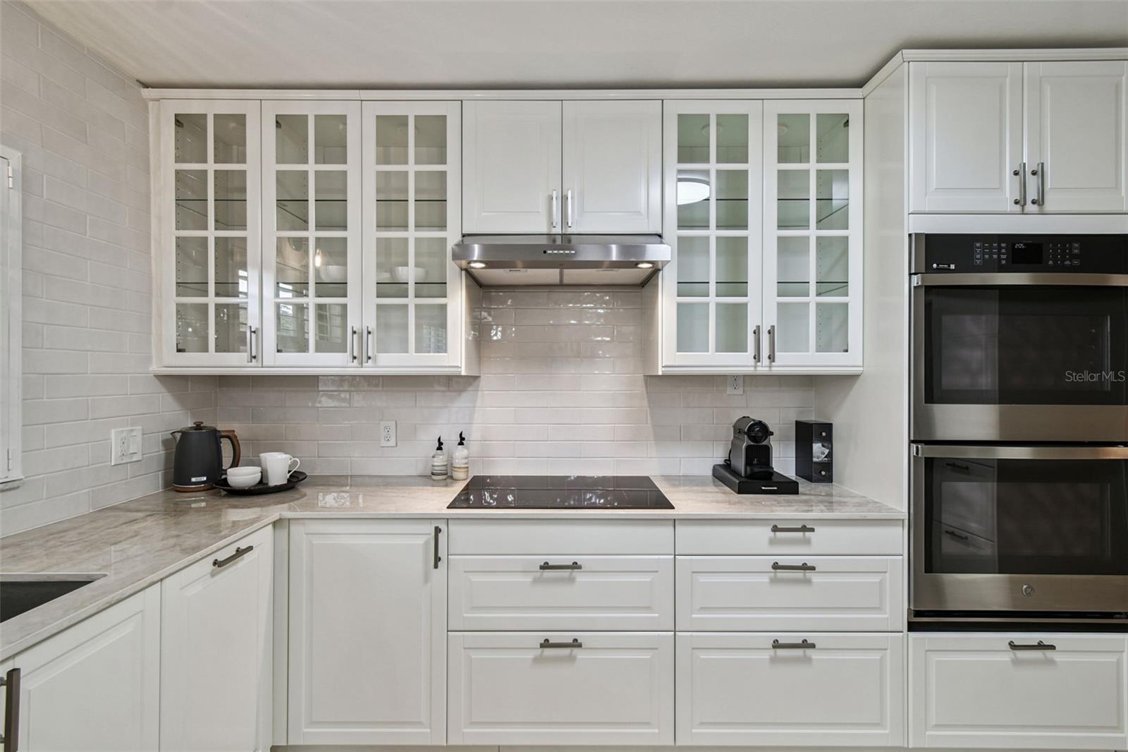 Image 12 of 49 For 4312 Beach Park Drive