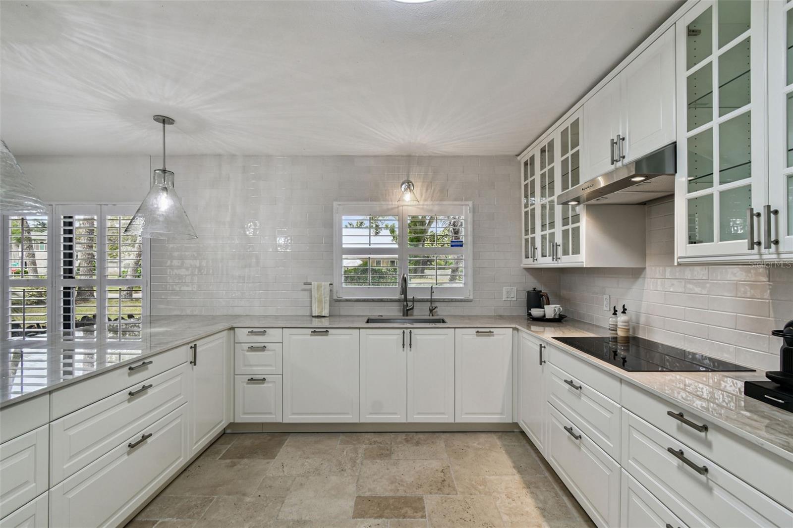 Image 13 of 49 For 4312 Beach Park Drive