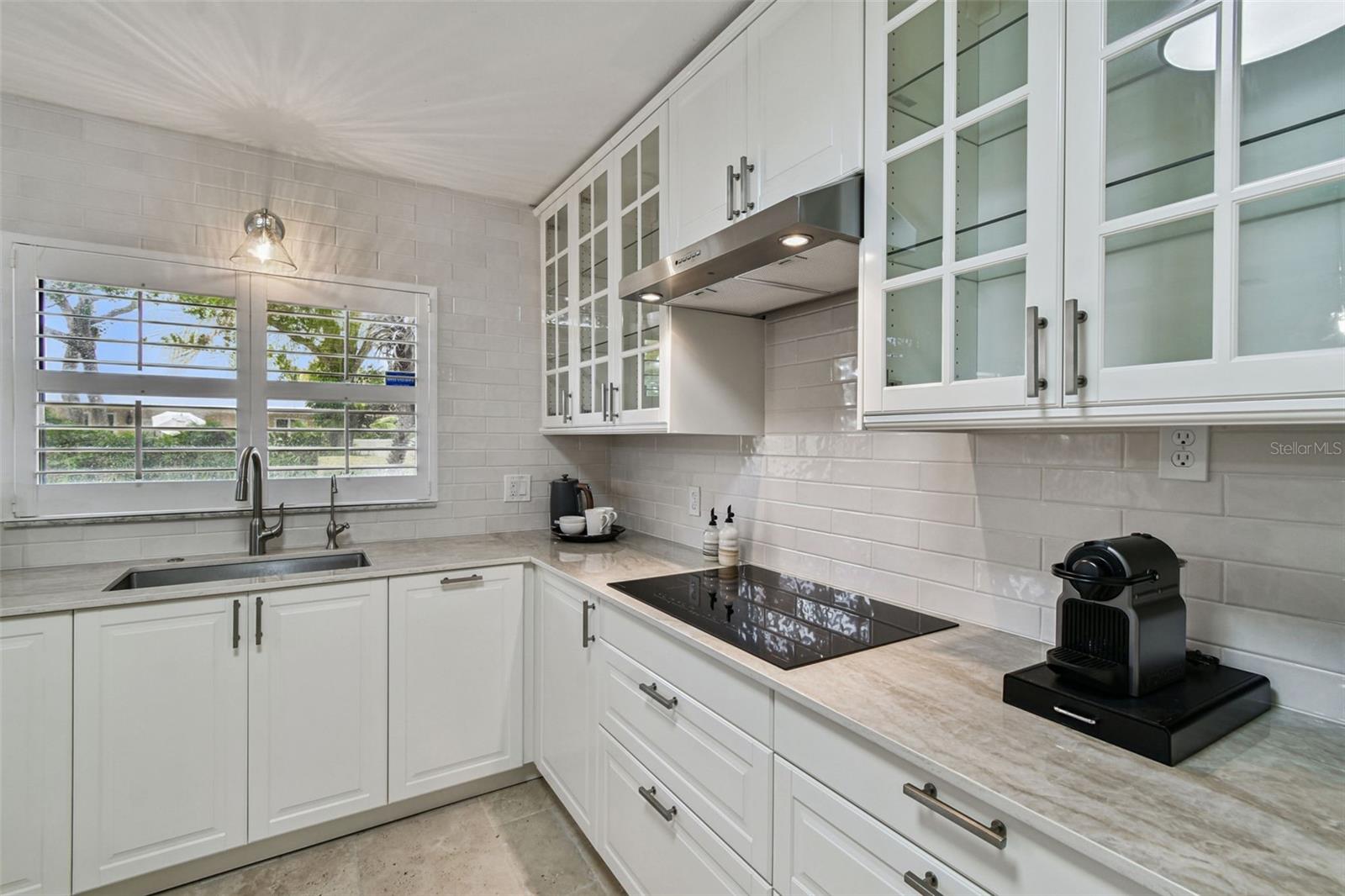 Image 14 of 49 For 4312 Beach Park Drive