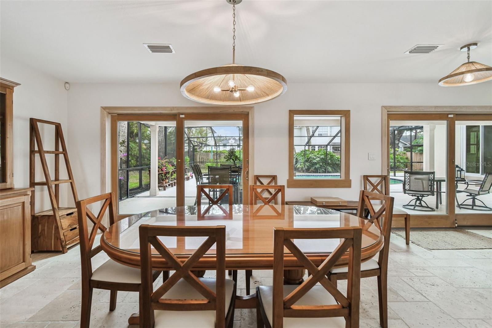 Image 19 of 49 For 4312 Beach Park Drive