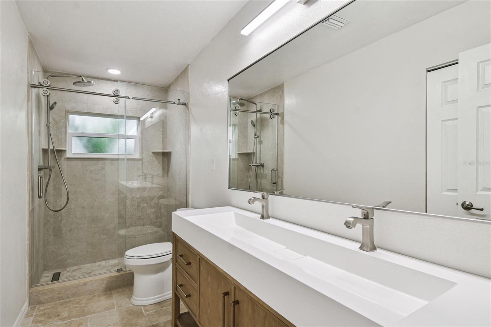 Image 20 of 49 For 4312 Beach Park Drive