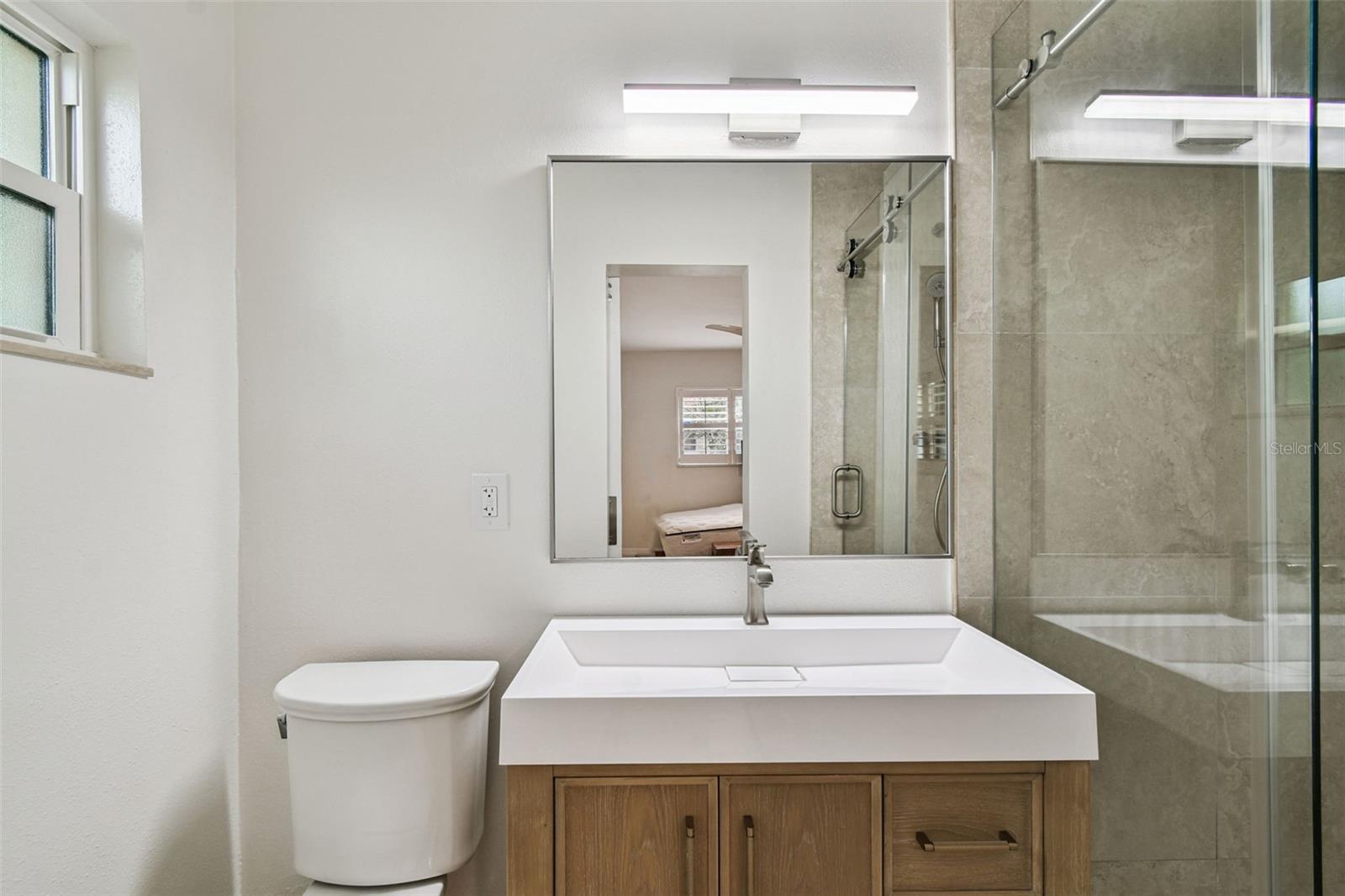 Image 27 of 49 For 4312 Beach Park Drive