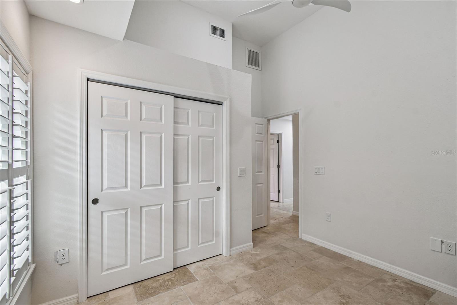 Image 28 of 49 For 4312 Beach Park Drive