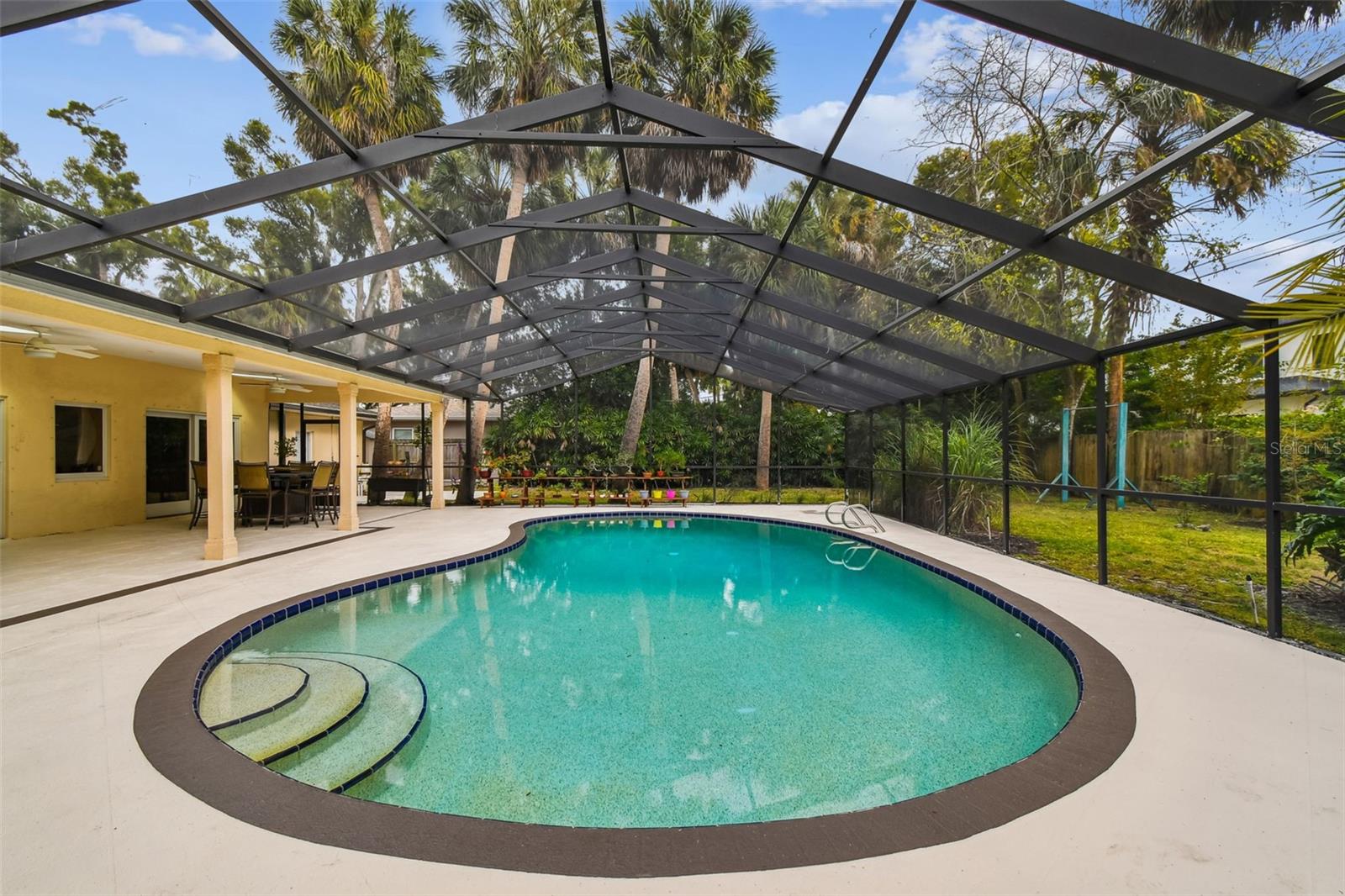 Image 46 of 49 For 4312 Beach Park Drive