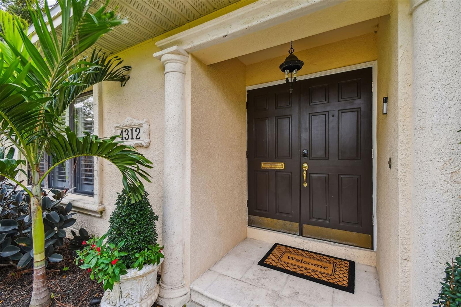 Image 6 of 49 For 4312 Beach Park Drive