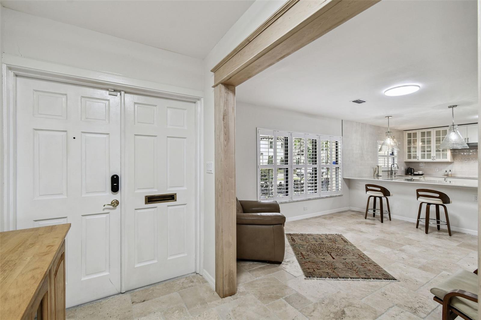 Image 7 of 49 For 4312 Beach Park Drive