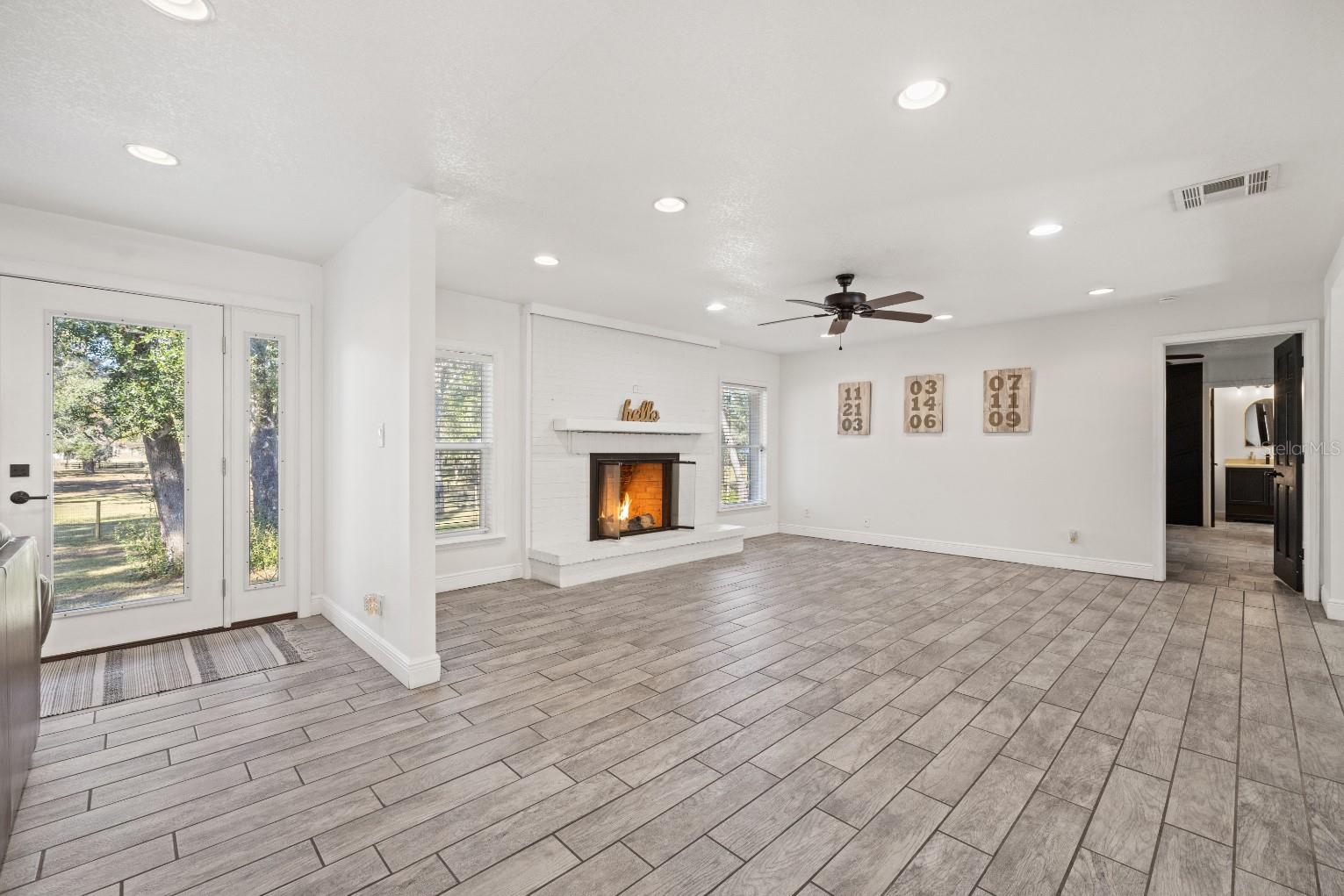 Image 14 of 60 For 12414 Fort King Road