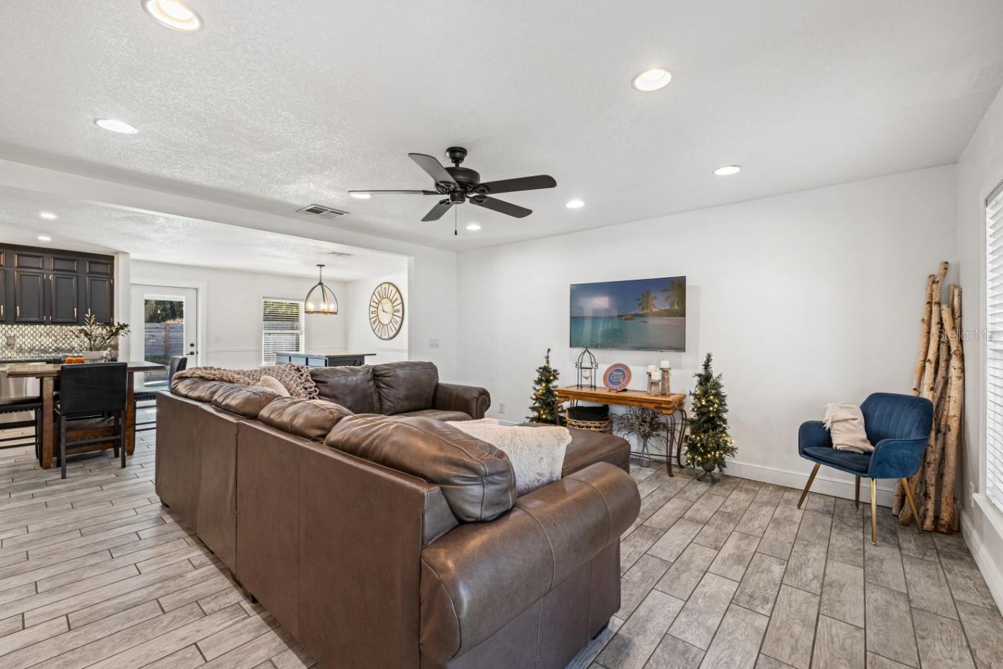 Image 18 of 60 For 12414 Fort King Road