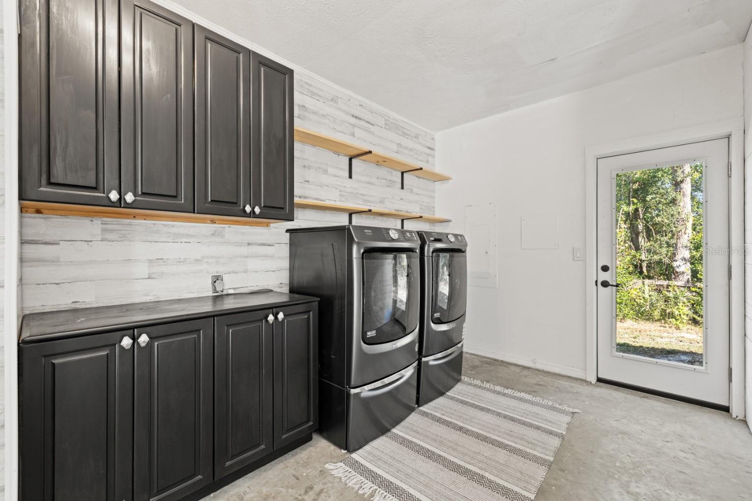 Image 44 of 60 For 12414 Fort King Road