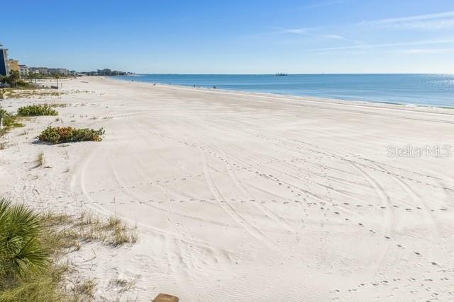 Image 11 of 19 For 50 137th Avenue Circle