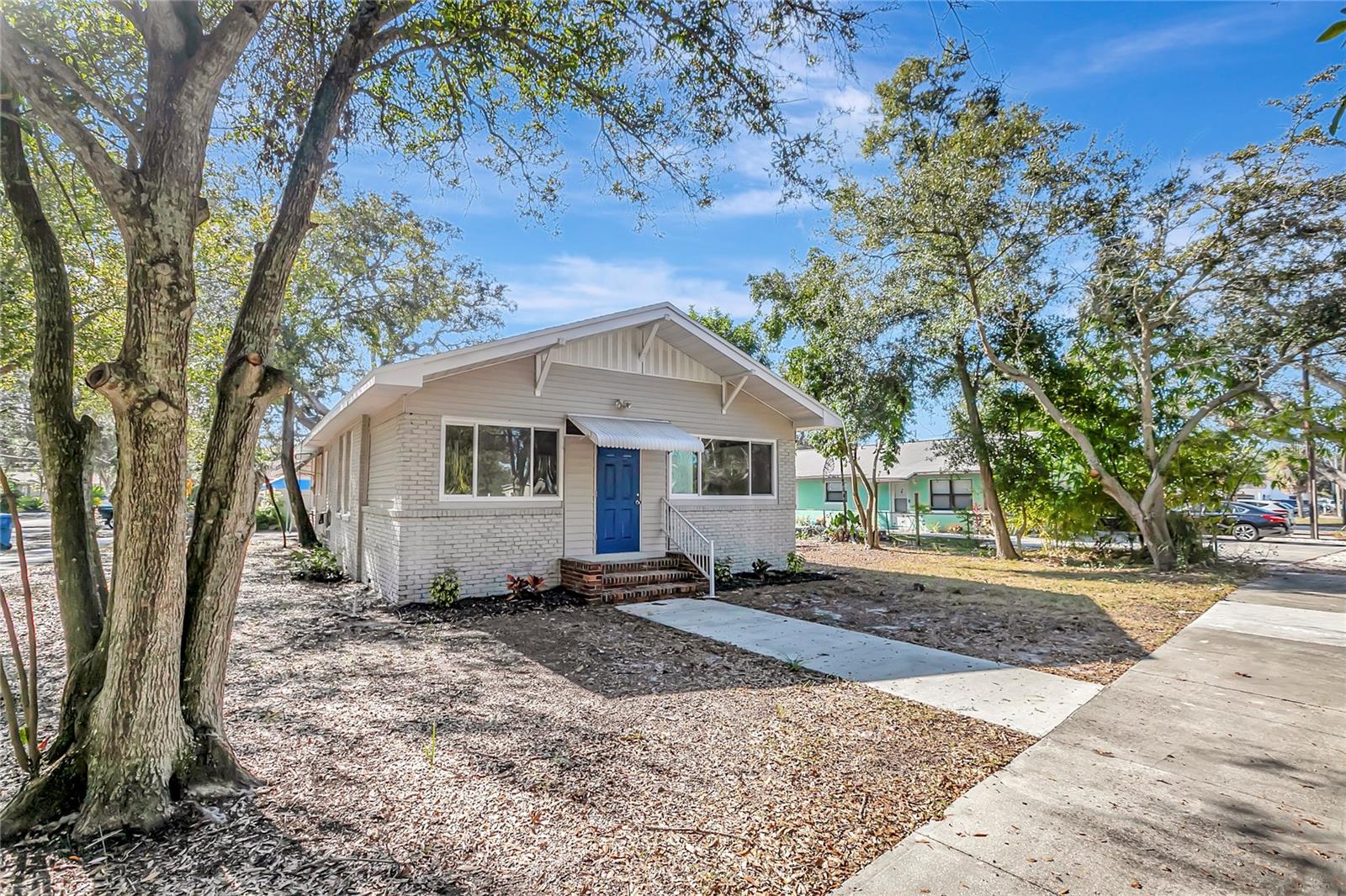 Details for 703 16th Avenue Nw, LARGO, FL 33770