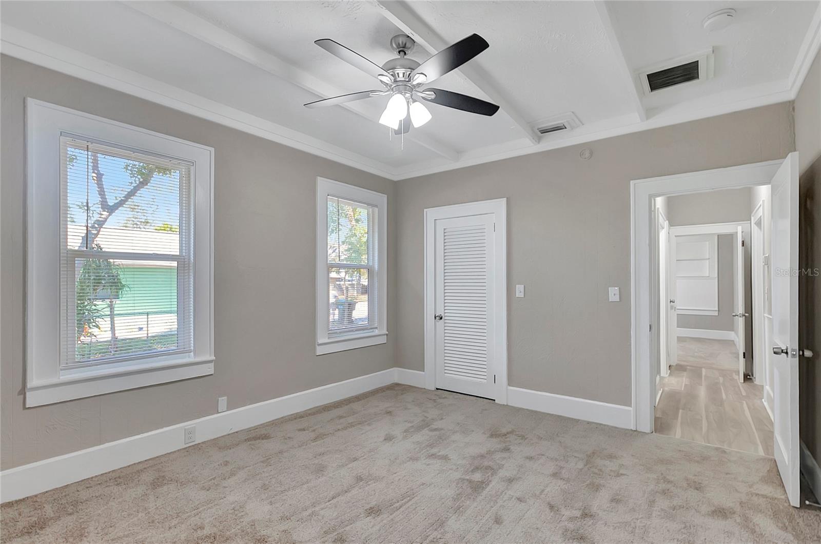 Image 23 of 39 For 703 16th Avenue Nw