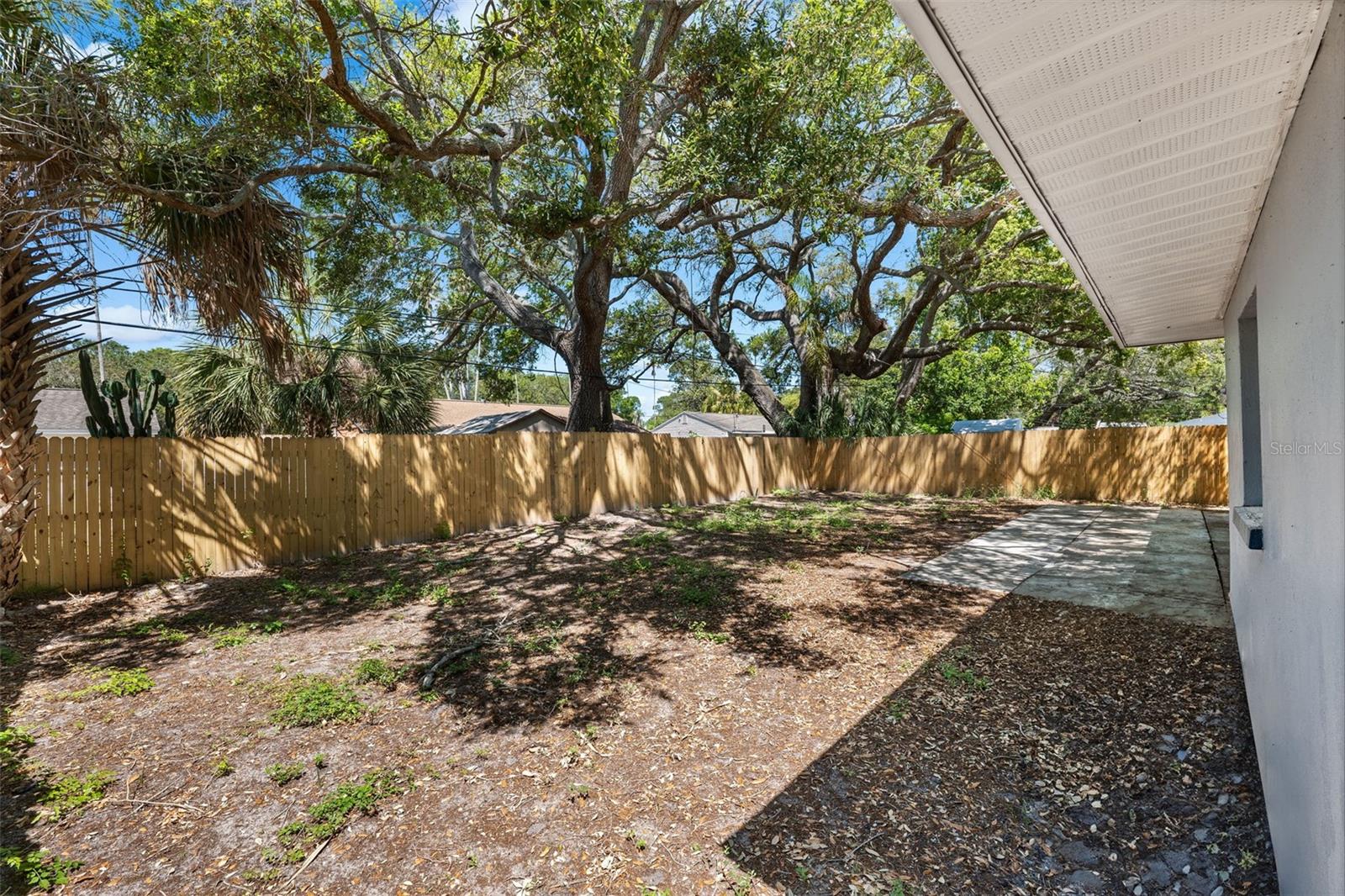 Image 36 of 42 For 1620 San Mateo Drive