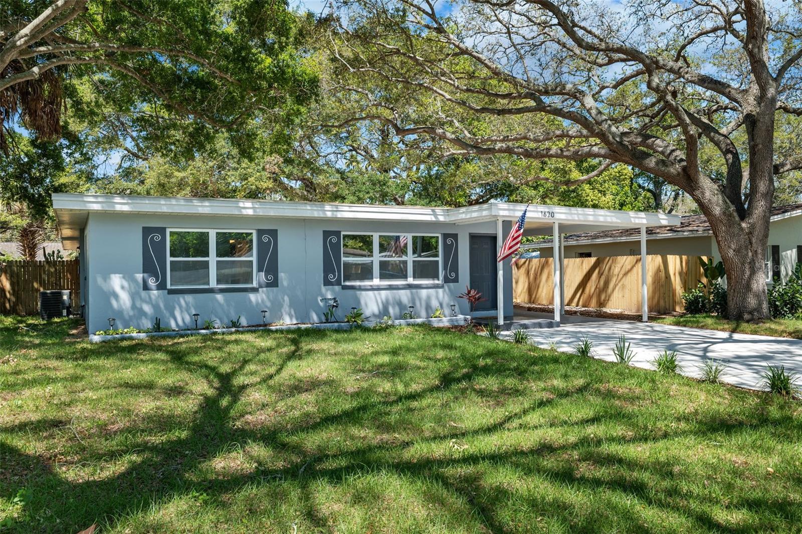 Image 8 of 42 For 1620 San Mateo Drive